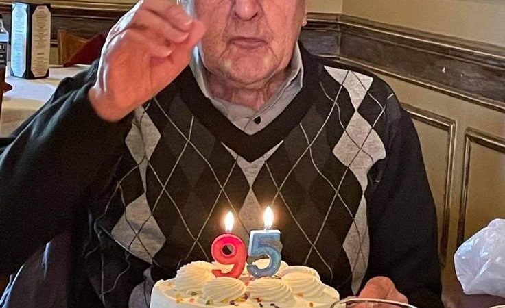 My Grandfather Raised His Hand At 95 at His Birthday Party — And Everything Frozen My Grandfather Raised His Hand At 95 at His Birthday Party — And Everything Frozen