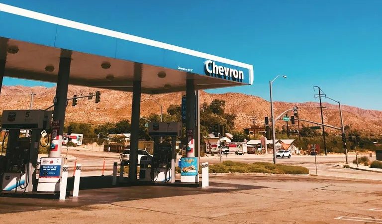 A Family Forgot Their Wealthy Grandpa at a Gas Station on His Birthday — The Next Day, His Lawyer Called Them
